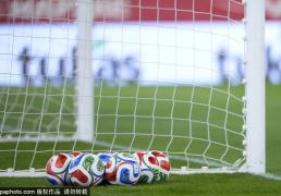 韋(wéi)尔梅开二度，皇家马德里女足重返歐(ōu)冠区！