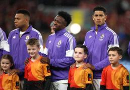 本澤(zé)马：姆巴珮(pèi)能不断进球，想赢得欧冠需要维尼修斯的配合！