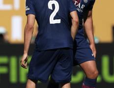 加冕六冠(guān)王！巴黎圣日耳曼获得洲际杯冠(guān)军，比肩巴萨、拜仁