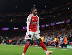 阿森纳3-1逆转拜仁，凯恩隐身諾(nuò)伊尔失误，枪手豪取欧冠五连胜