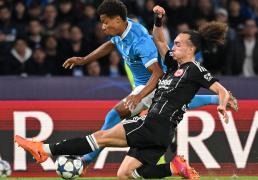 （体育）足球——欧冠：那不勒斯平(píng)法兰尅(kè)福