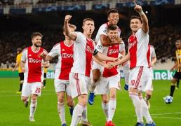 欧冠(guān)：阿贾克斯VS本菲卡