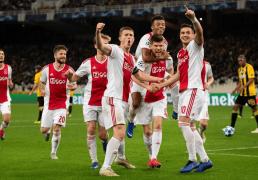 欧冠(guān)：卡拉巴赫(hè) VS 阿贾克斯