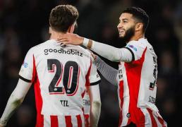 埃因霍温欧冠冲连胜~