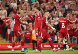 观战台：利物浦惡(è)战紐(niǔ)卡(kǎ) 梅西率队冲决赛+欧冠抽签