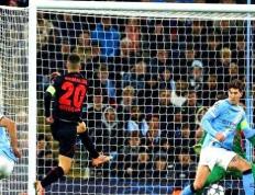 欧冠轮換(huàn)陣(zhèn)容连吞败仗，曼城0比2不敌药厂