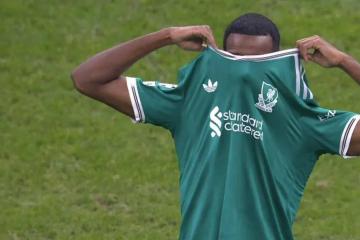 利物浦145亿标王欧冠迷失，僅(jǐn)4次(cì)触球！被斯洛特废用