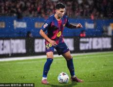 震撼！巴萨第三年轻首(shǒu)发曝光，年轻球员能改变歐(ōu)冠局势吗？