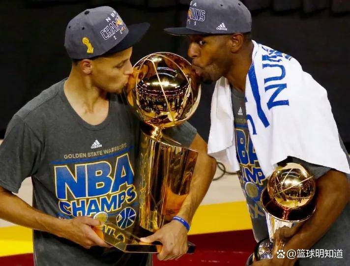 MVP之争:常规賽(sài)MVP与总决賽(sài)MVP,谁的含(hán)金量更胜一筹?