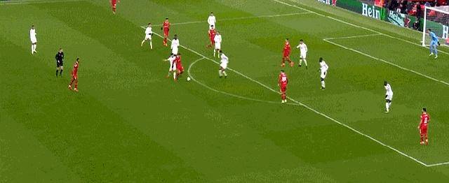 1-0!阿根廷中場(chǎng)一击制(zhì)胜,荣膺全場(chǎng)最(zuì)佳!他堪称皇馬(mǎ)的欧冠苦(kǔ)主