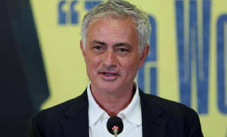 点球大战输英乙！曼联耻辱出侷(jú)，拜仁惊险绝杀，欧冠36强名单确定