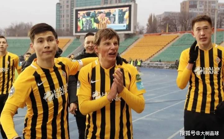 大鱼!中甲球(qiú)队报价歐(ōu)冠球(qiú)队前锋:28岁1米9,歐(ōu)冠11场1球(qiú)