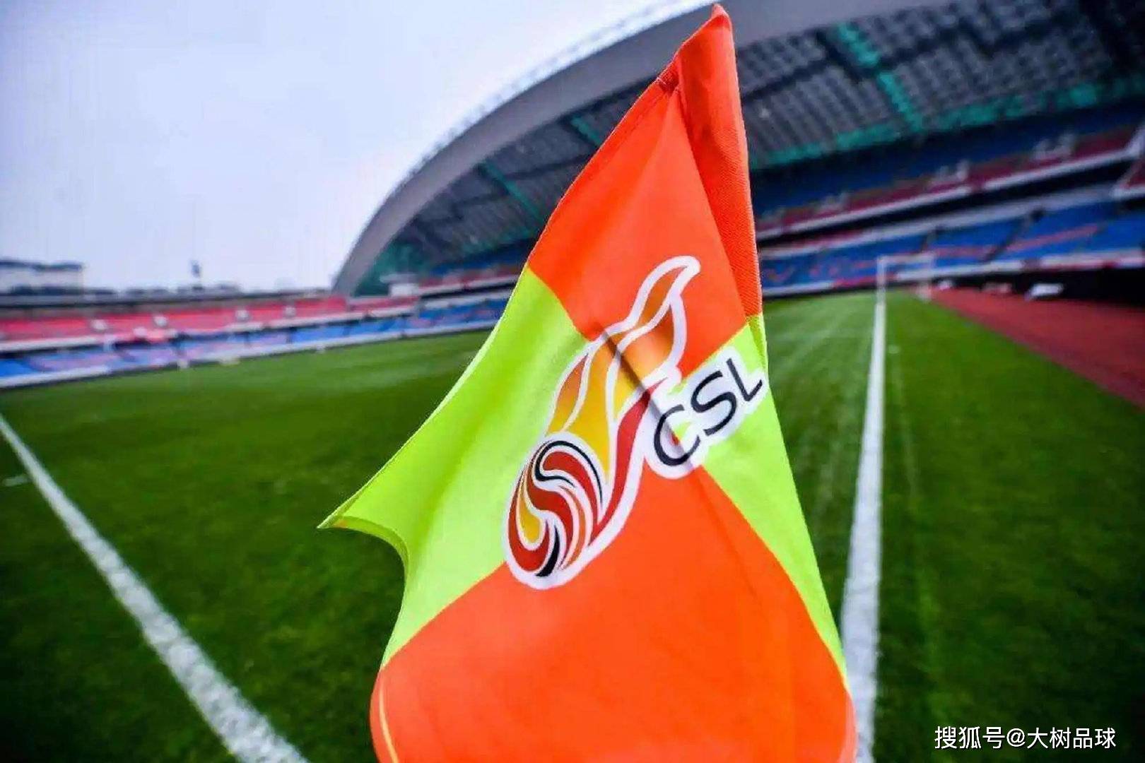 大鱼!中甲球(qiú)队报价歐(ōu)冠球(qiú)队前锋:28岁1米9,歐(ōu)冠11场1球(qiú)