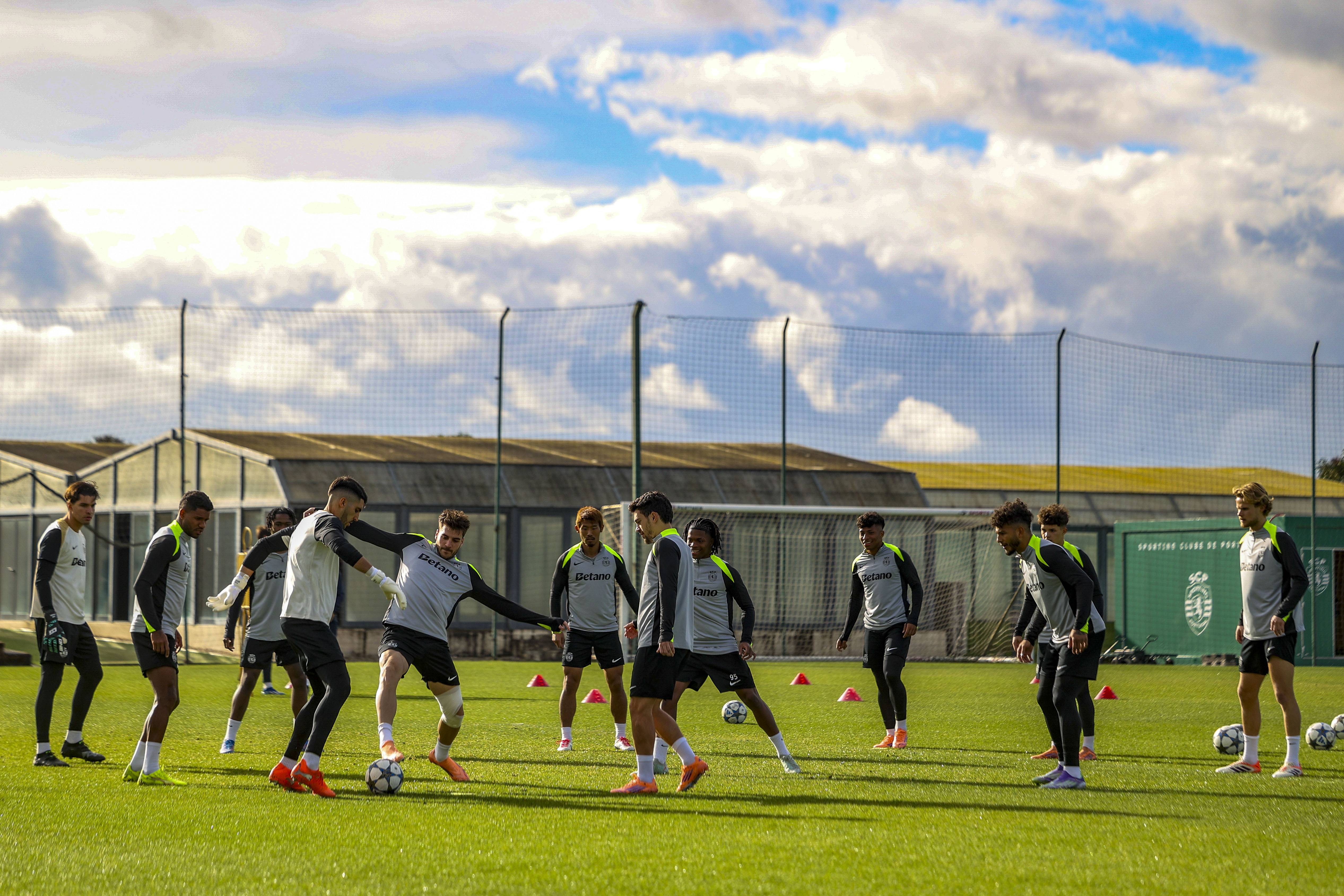 （外(wài)代二线）足(zú)球——欧冠(guān)联赛：葡萄(táo)牙体育(yù)赛前备战