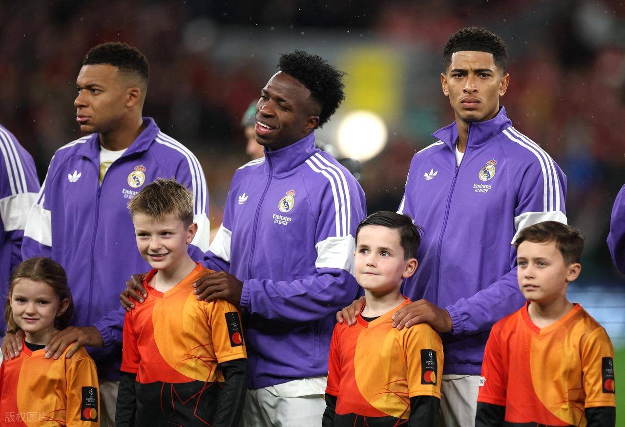 本澤(zé)马：姆巴珮(pèi)能不断进球，想赢得欧冠需要维尼修斯的配合！