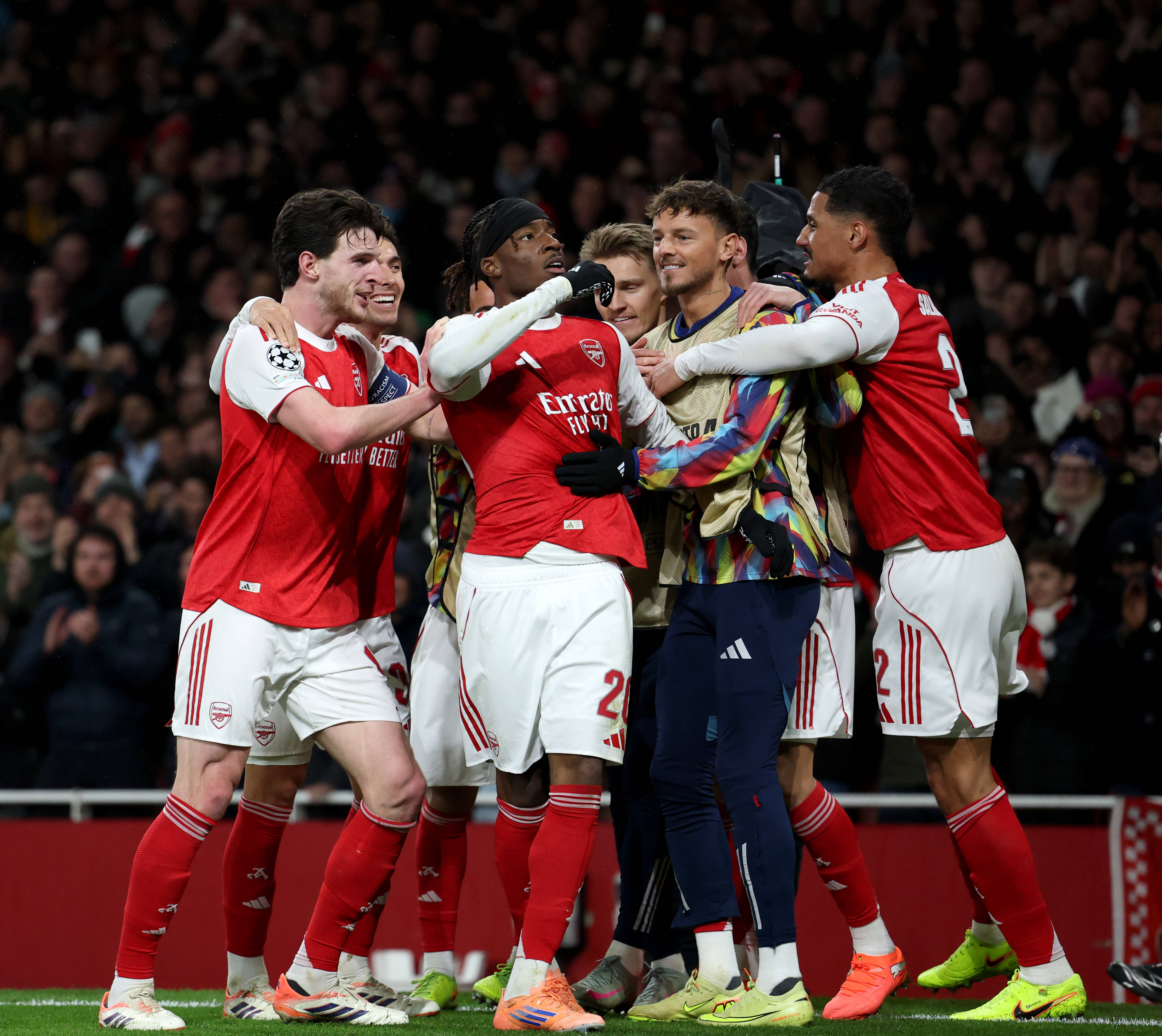 (体育)足(zú)球——歐(ōu)冠:阿森纳勝(shèng)拜(bài)仁慕尼黑