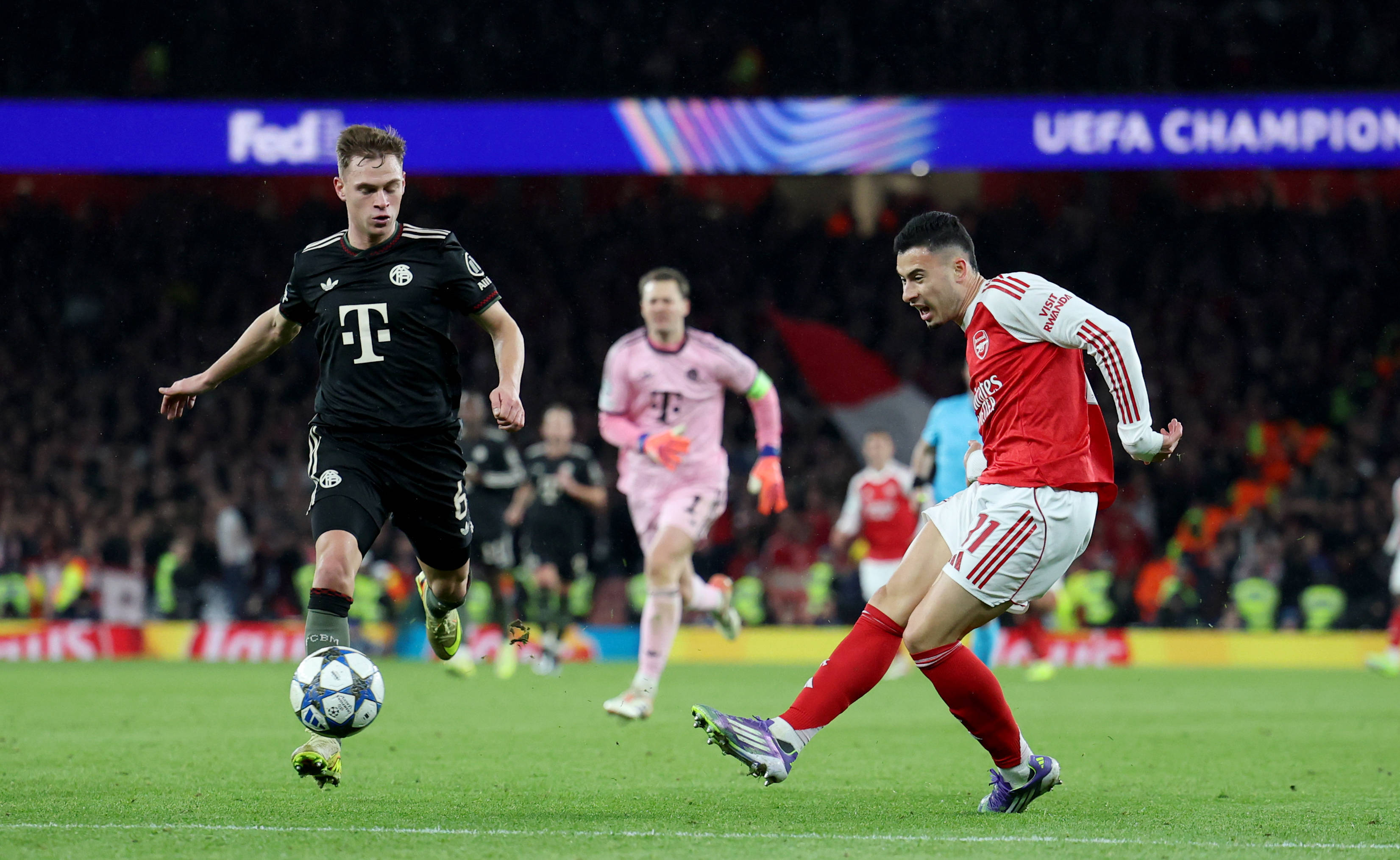 (体育)足(zú)球——歐(ōu)冠:阿森纳勝(shèng)拜(bài)仁慕尼黑