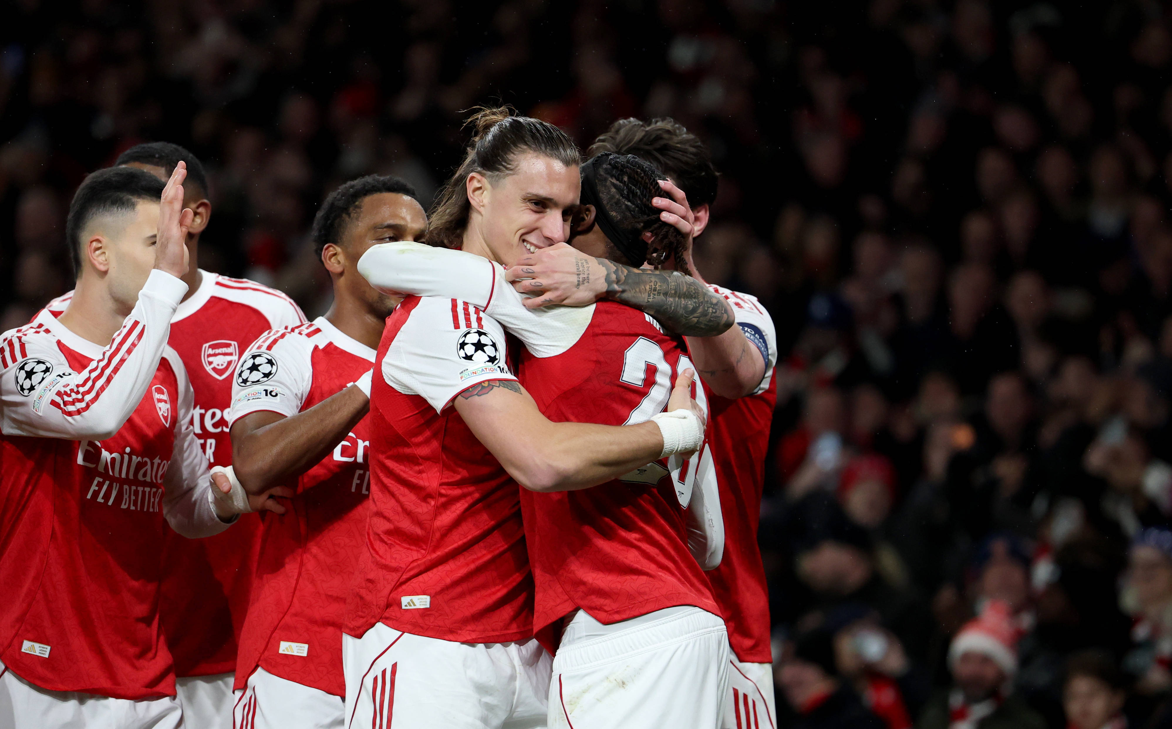 (体育)足(zú)球——歐(ōu)冠:阿森纳勝(shèng)拜(bài)仁慕尼黑