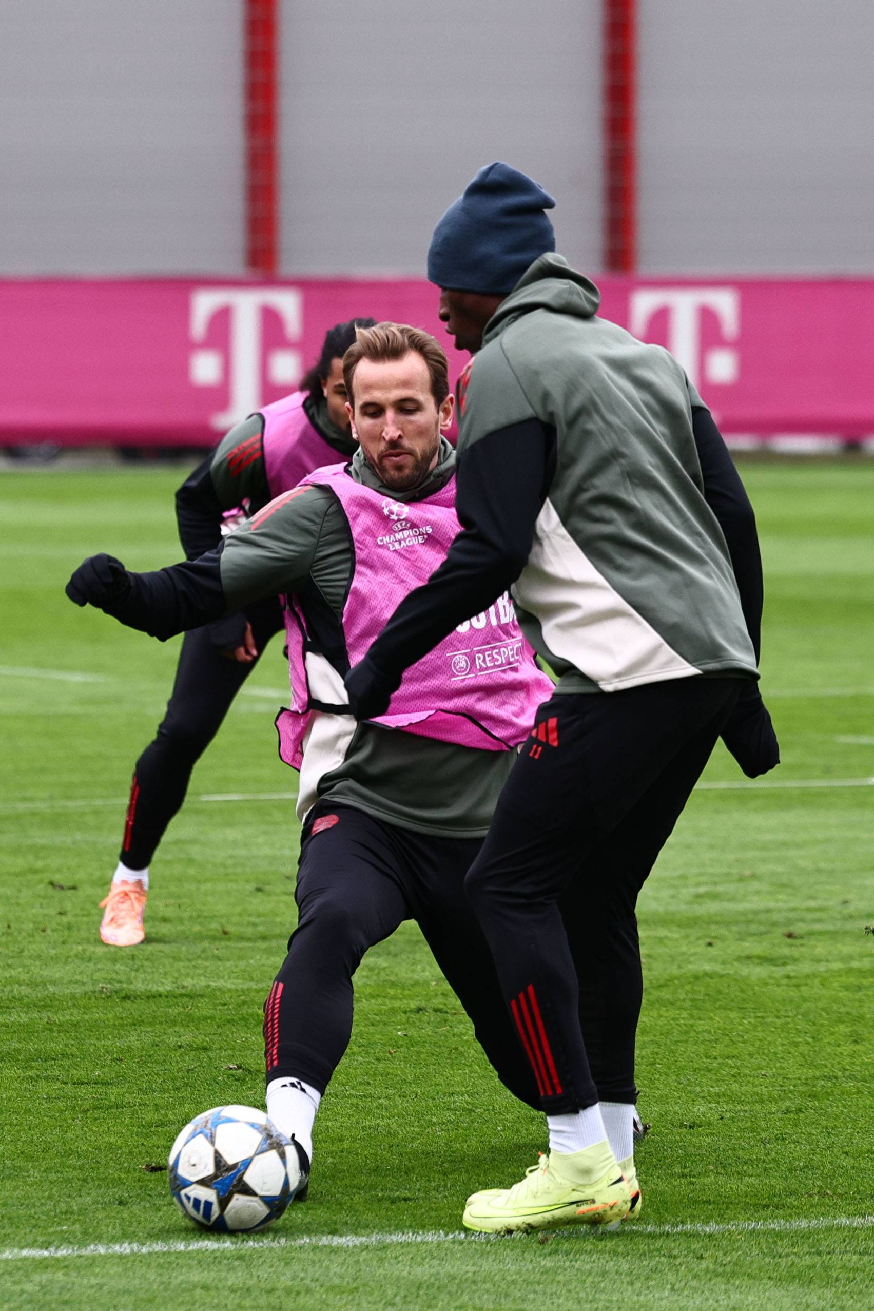 （外代二线）足球——欧冠联赛：拜仁(rén)慕尼黑赛前备战