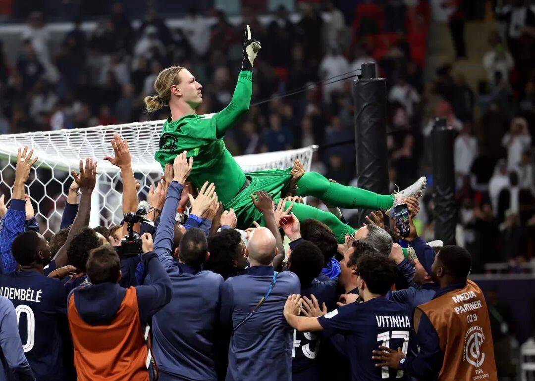 历史第三支！巴黎成就“六冠王”