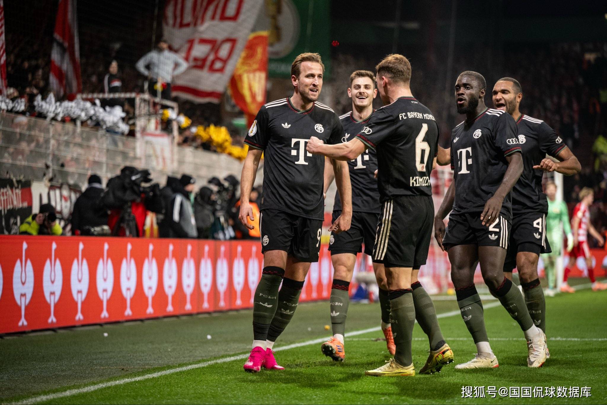 歐(ōu)冠前瞻比(bǐ)分(fēn)预测：拜(bài)仁慕尼黑VS里斯(sī)本，曼联，AC米兰全部拿下！