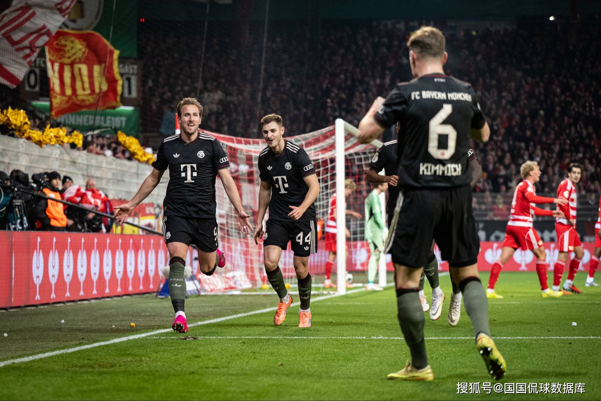 歐(ōu)冠前瞻比(bǐ)分(fēn)预测：拜(bài)仁慕尼黑VS里斯(sī)本，曼联，AC米兰全部拿下！