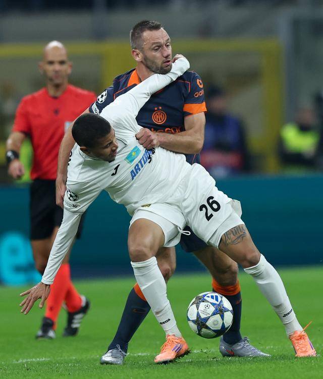 歐(ōu)冠丨国际米兰胜阿拉(lā)木(mù)图凯拉(lā)特