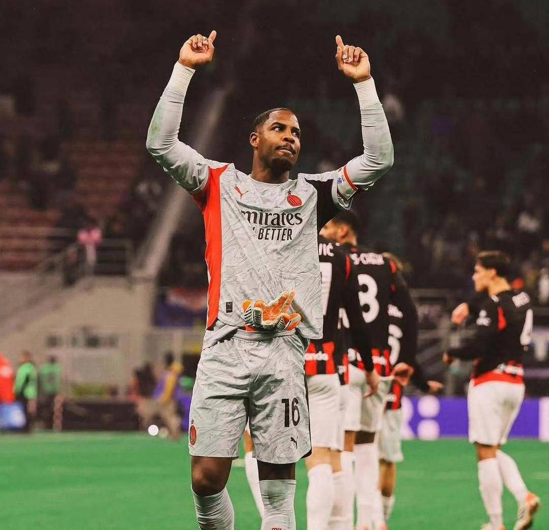 迈尼昂重回巅峰,守門(mén)员教练功(gōng)不可没,富拉尼出尔反尔致(zhì)续约停摆