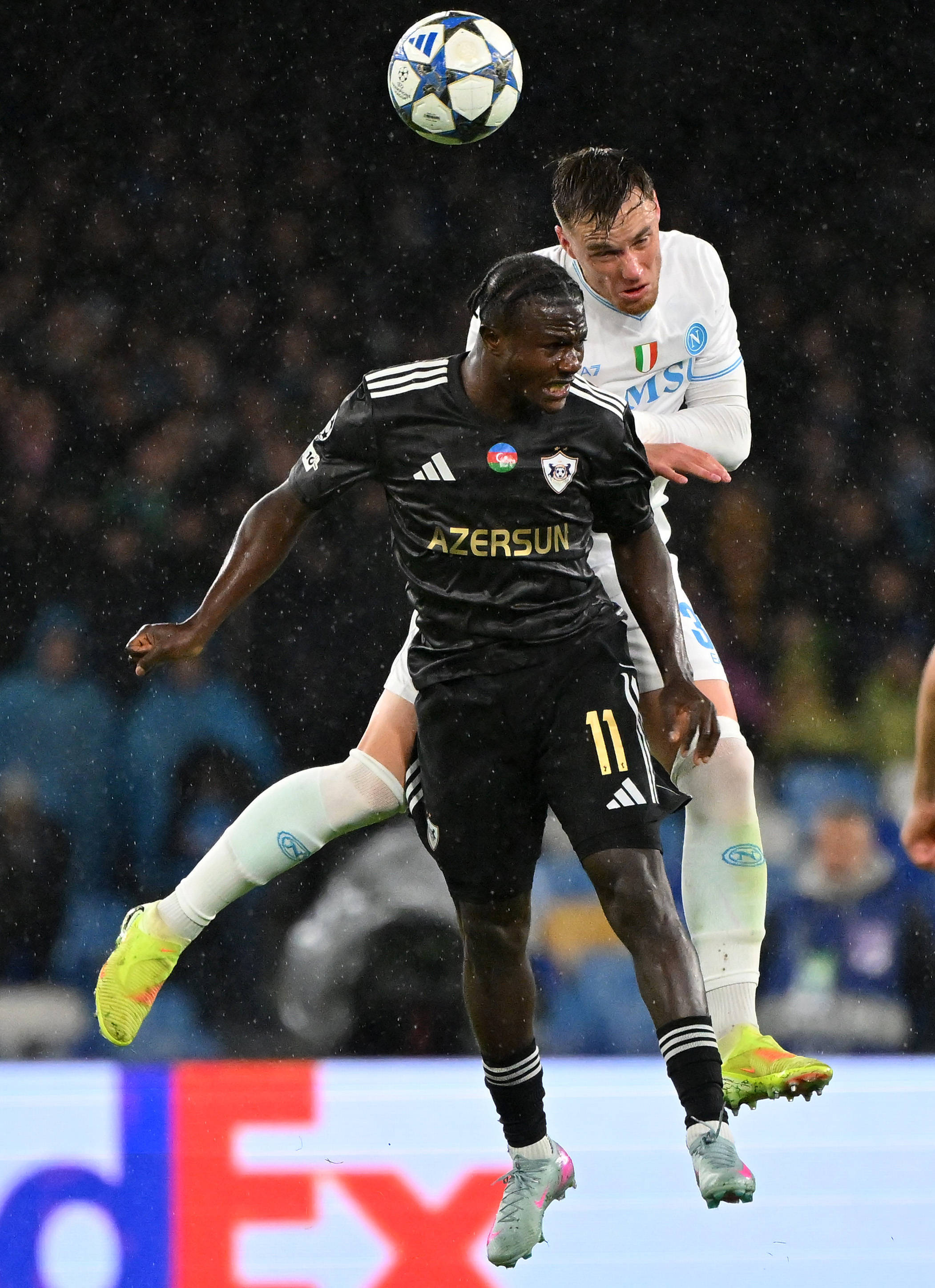 （体育）足球——欧冠(guān)：那(nà)不勒斯胜卡拉巴赫