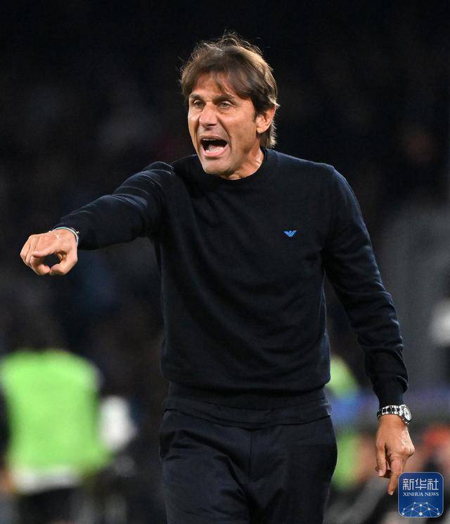 足球丨欧冠：那不勒斯平法兰克福