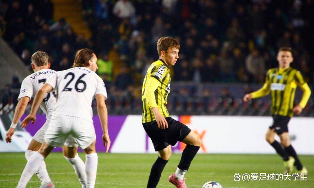 凱(kǎi)拉特在欧冠越挣扎,凱(kǎi)尔特人(rén)和罗杰斯的处境就(jiù)越难堪