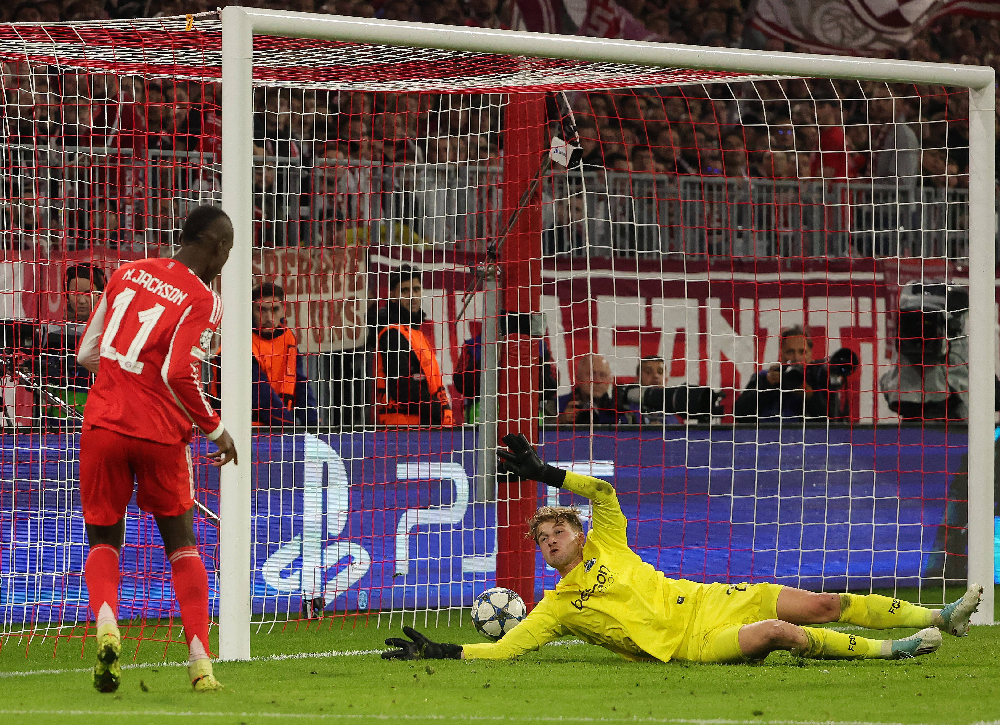 （体育）足球(qiú)——欧冠：拜仁胜布鲁日(rì)