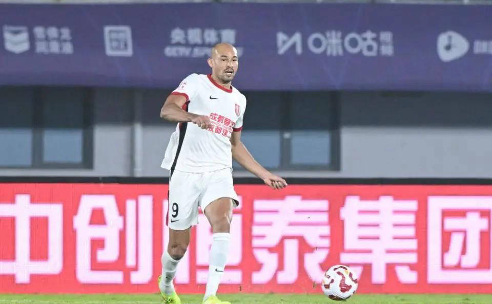 成都蓉城亚冠客(kè)场不胜，费利佩进球被取消，延续连胜魔咒