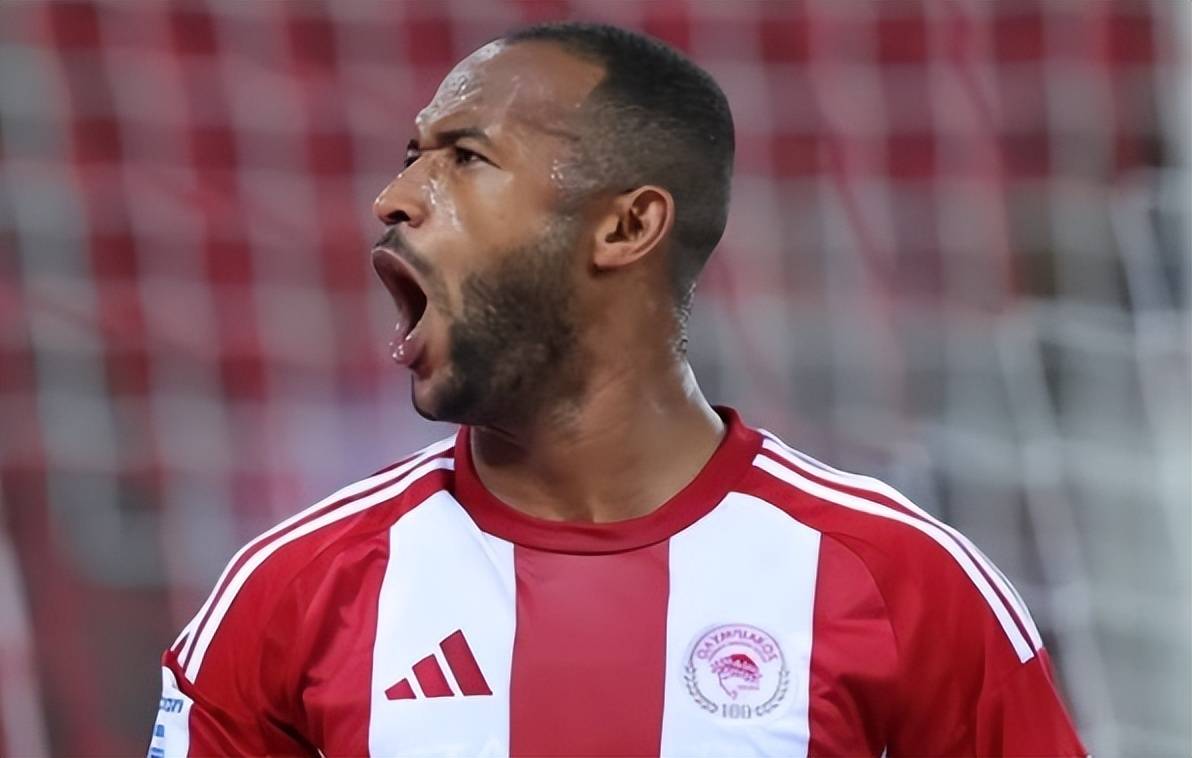 昔日中超水货彻底爆发，欧冠连破巴萨皇马球门，颠覆中国球迷认知(zhī)